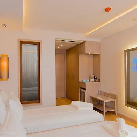 Отель Marisol Boutique 3*